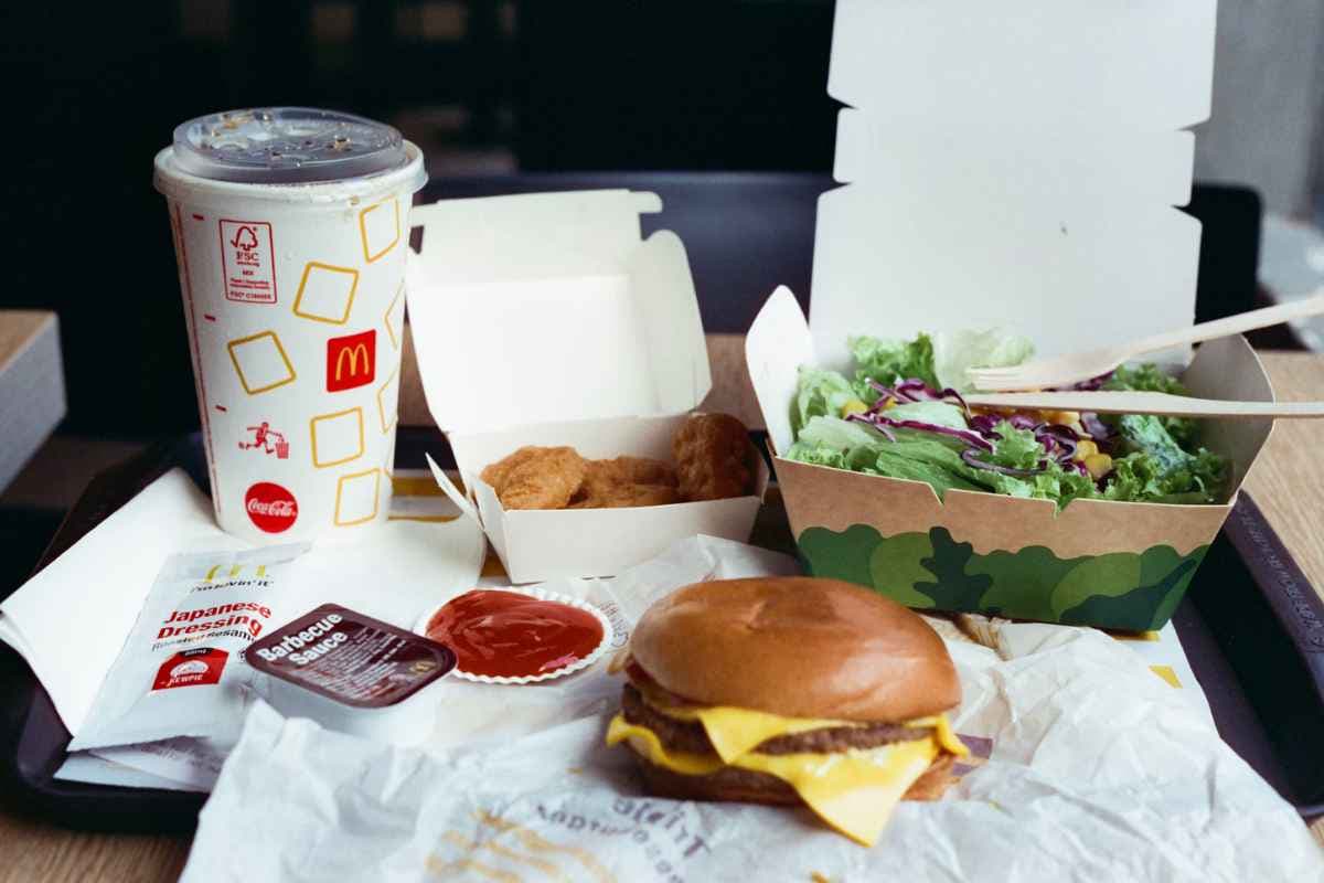 Healthy Fast Food: 18 Better Choices at Popular Chains in 2026