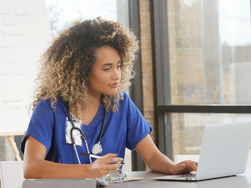 apply for free laptop online