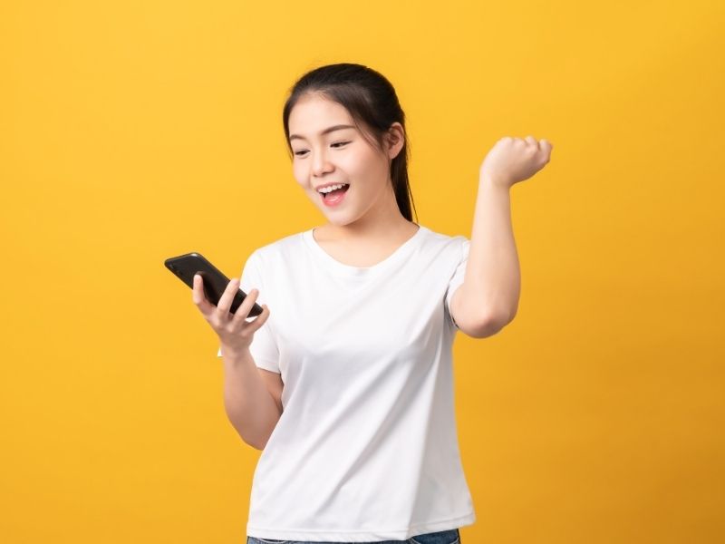 search for free phone stands near me