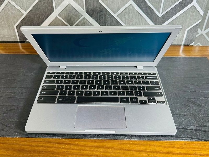 free laptops for senior citizens near me chromebook 4