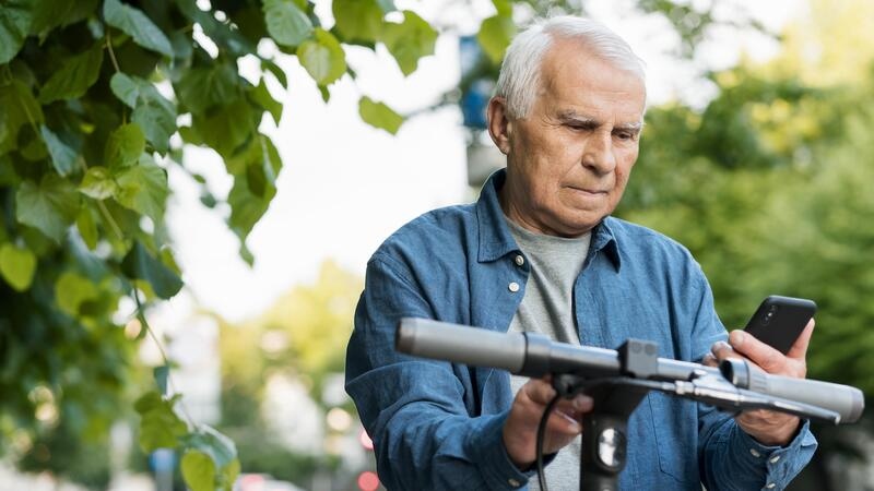 free phone for seniors california 1