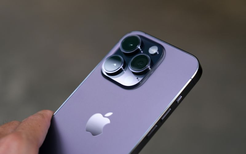 free iphone 14 pro 1