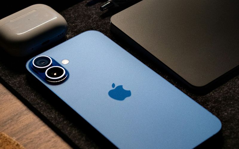 free iphone 16 deals 1