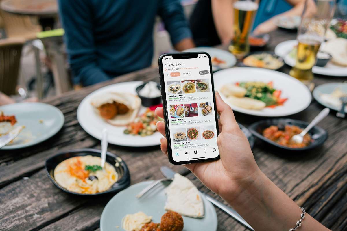 Free Food Deals: Best Restaurant Freebies &amp; Fast
Food Offers