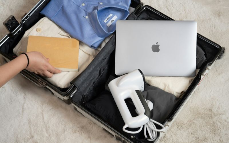 how-to-pack-a-suitcase-essential-items