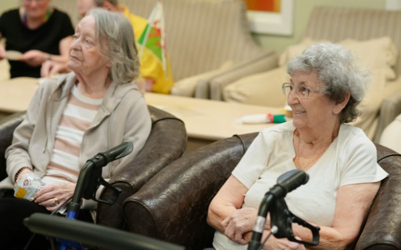assisted-living-vs-nursing-home-how-to-choose