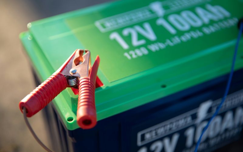 how-long-do-car-batteries-last-what-makes-die-faster