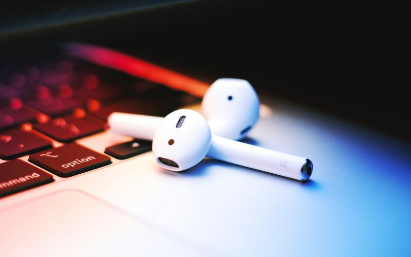 how-to-connect-airpods-to-laptop