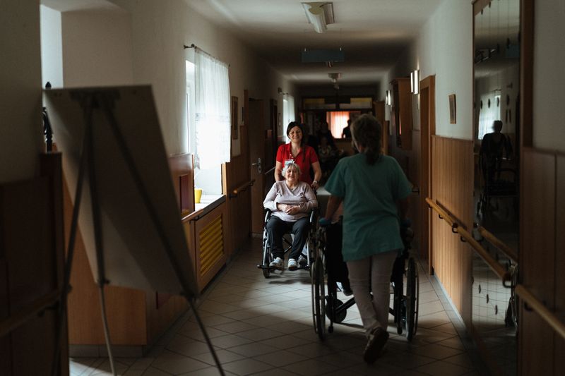 what percentage of assisted living is tax deductible