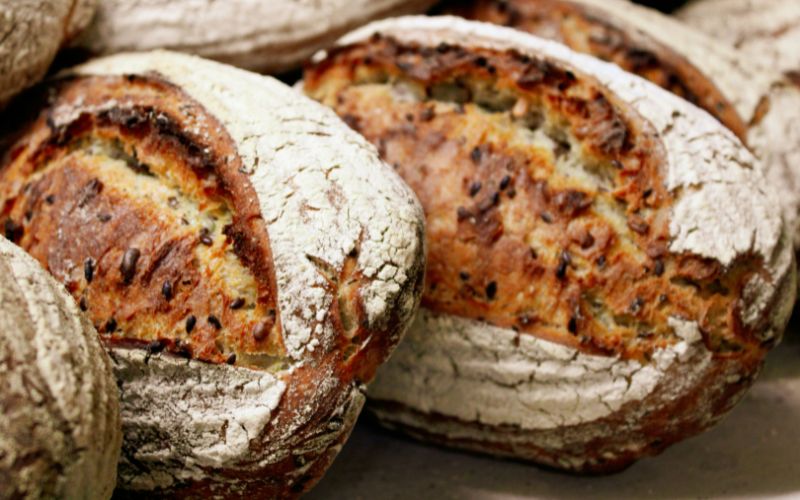 is-sourdough-bread-good-for-you-who-should-eat