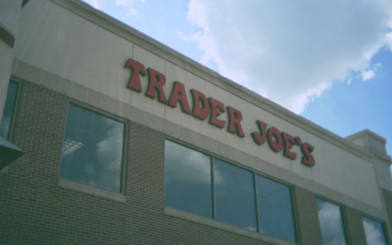 is Trader Joe's open on Memorial Day hours