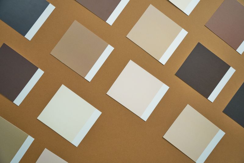 what colors make brown paint