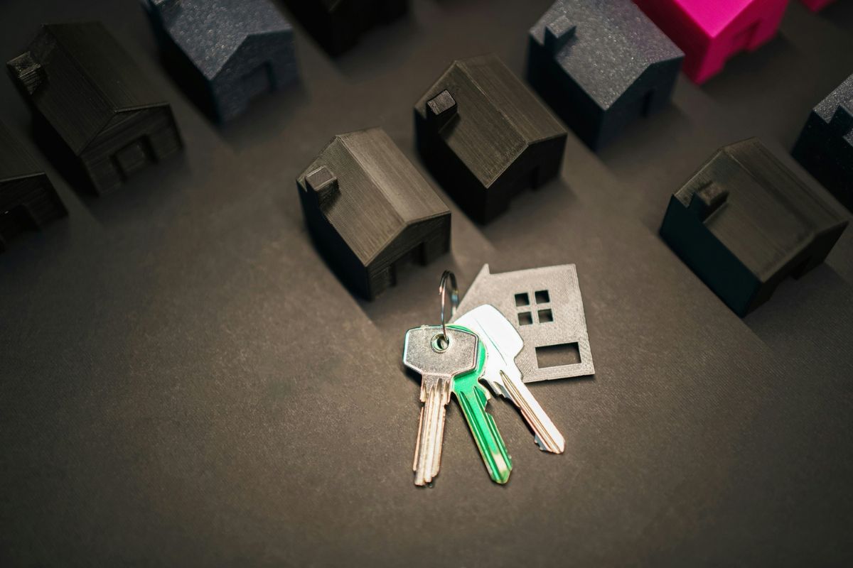 Emergency Housing for Single Moms: Where to Get Help Right Now
