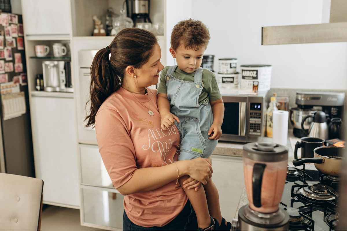 Helping Hands for Single Moms: Programs, Benefits, and How to Apply