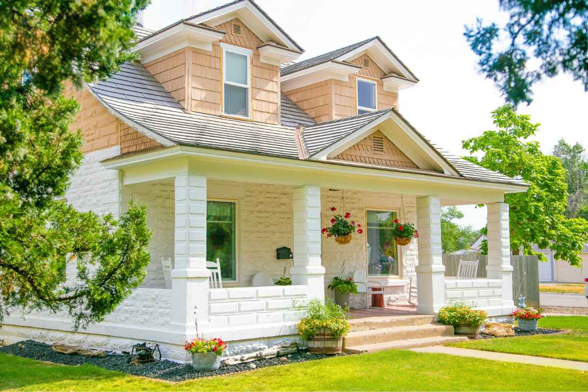 12 Housing Programs for Single Moms: Rental, Emergency, and Homeownership