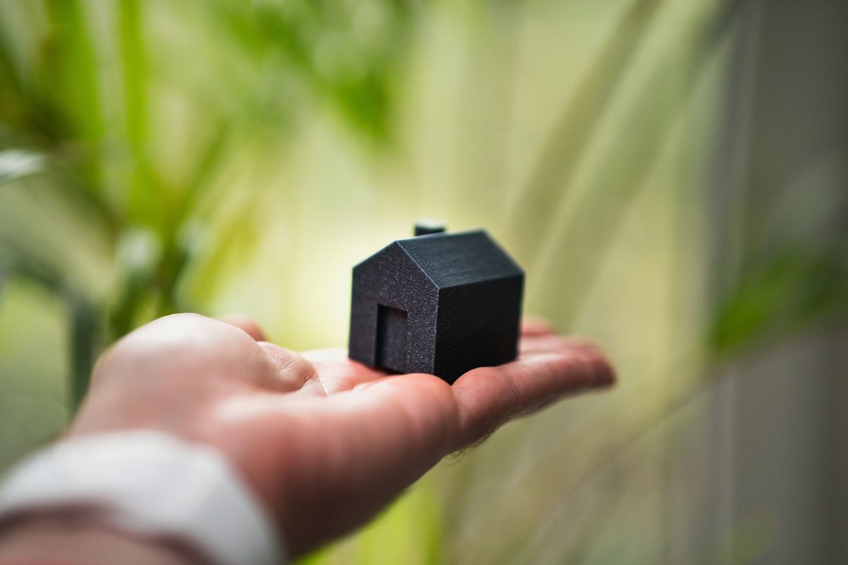 Single Mom Home Buying Assistance to Make Homeownership More Affordable